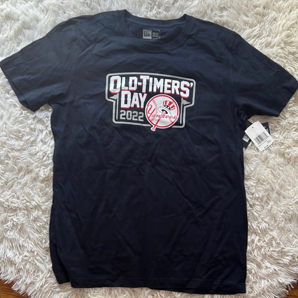 Yankees 2022 old timers tee NWT